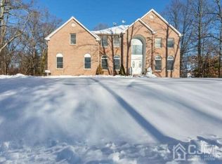 39 Richard Rd, Edison, NJ 08820