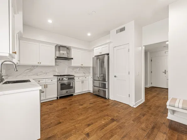 720 Huntley Dr APT 102, West Hollywood, CA 90069