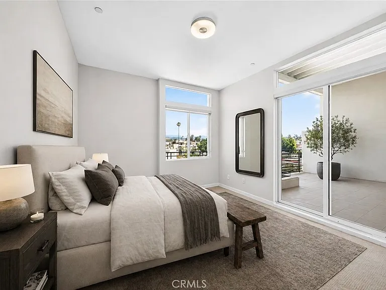 401 N Serrano #Penthouse 3 — Photo 8