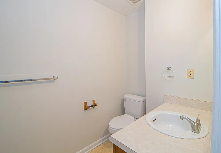 814 E Golfview Pl — Photo 15