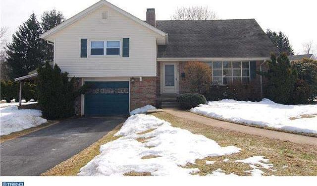 1st image of 2404 Bressler Dr