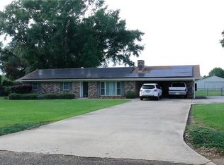 273 Twin Lakes Rd, Natchitoches, LA 71457