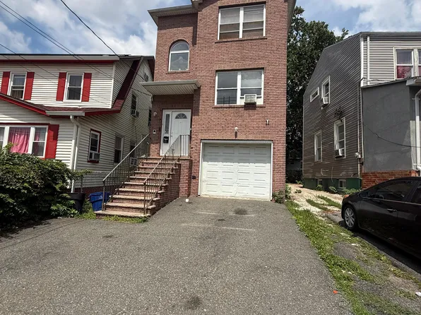 79 Osborne Pl, Irvington, NJ