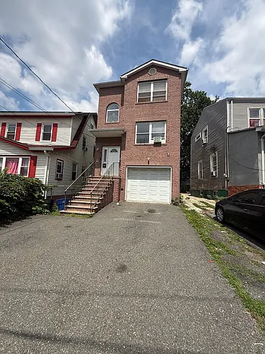 79 Osborne Pl Photo 1