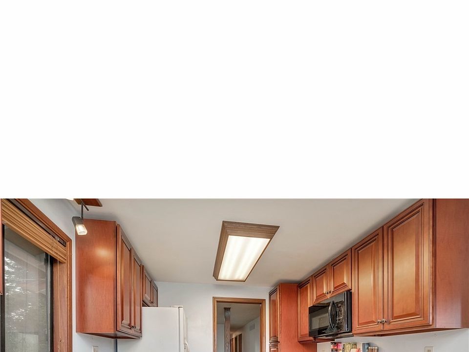 1st image of 2109 65th Ave NE