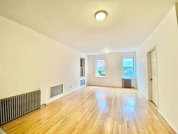 2nd image of 3023 30th St APT 2