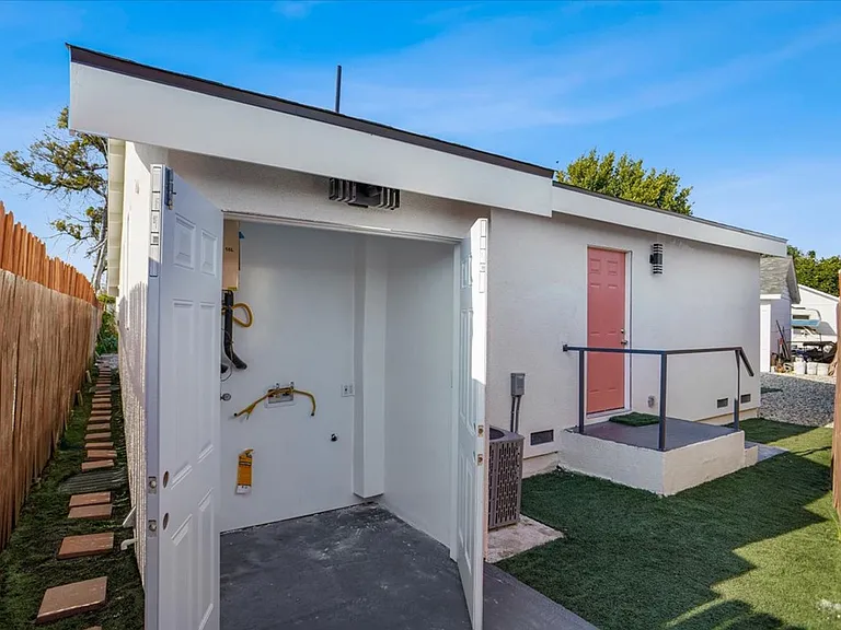 12118 Clora Pl — Photo 13