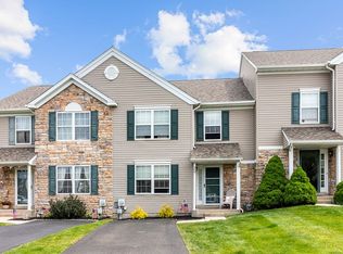 357 Cedar Waxwing Dr, Warrington, PA 18976