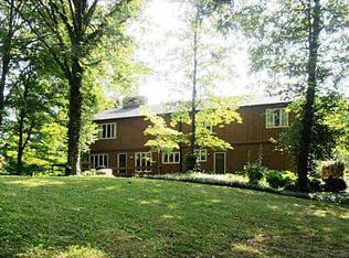 502 Lawnwood Dr, Greenwood, IN 46142