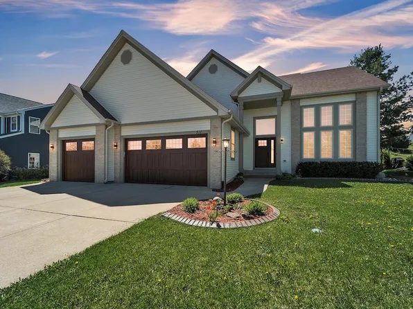 511 Thurow DRIVE, Oconomowoc, WI 53066