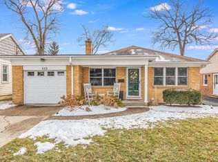 315 W Mueller St, Arlington Heights, IL 60004