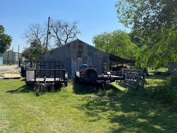 2nd image of 14907 & 14901 Lillja Rd NE