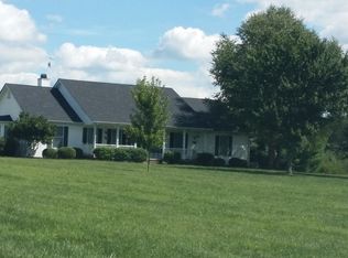 1450 Peacock Rd, Paris, KY 40361
