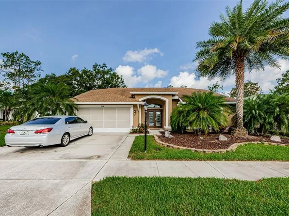 9719 Oakwood Hills Ct, New Port Richey, FL 34655