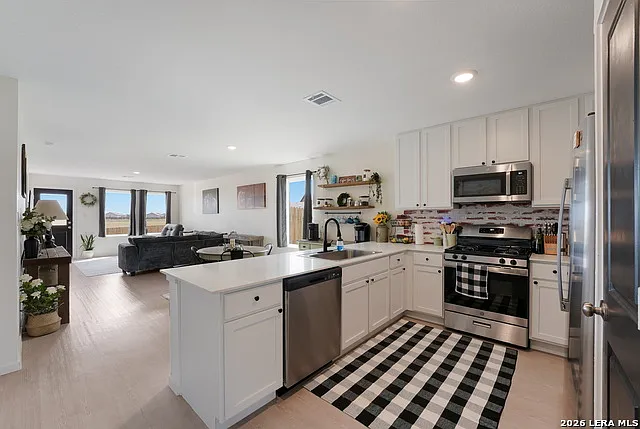 13012 Hancock Pool St — Photo 4