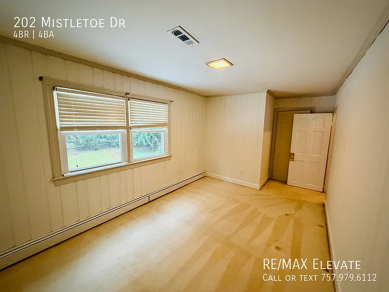 202 Mistletoe Dr — Photo 21