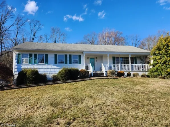 6 Valley Way, Mendham Boro, NJ 07945