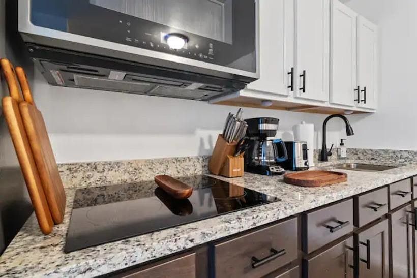 1st image of 1815 W Vine St #87861957d
