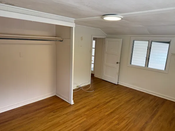 2881 Booth Rd #1, Honolulu, HI 96813