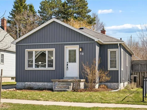 12 Saint Vincent St, Kitchener, ON N2H 4R2