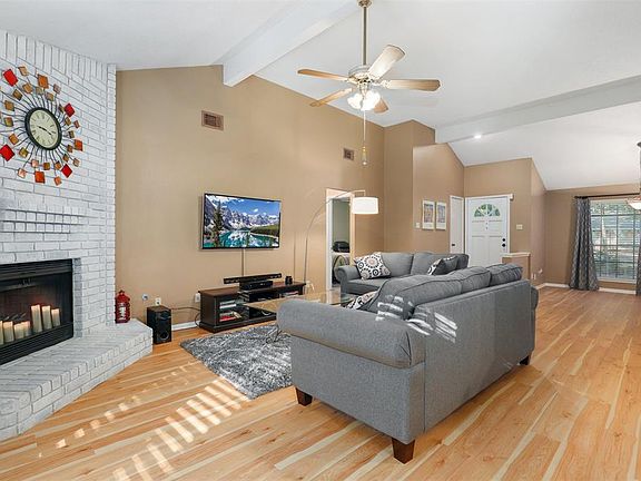 5th image of 3118 Lake Stream Dr