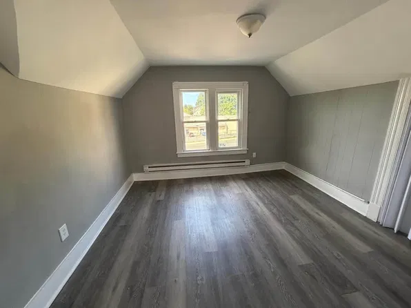 59 Hawkins St, Waterbury, CT