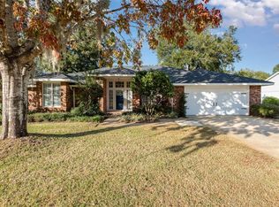 1515 Robinwood Dr, Deland, FL 32720