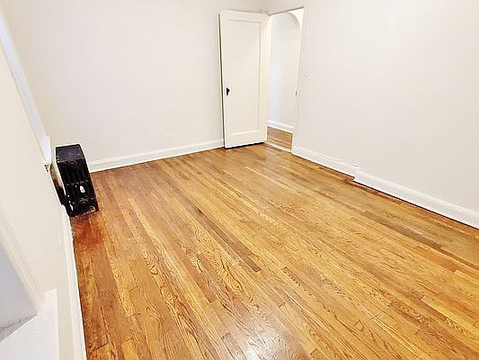5th image of 30-53 29th St #3RR