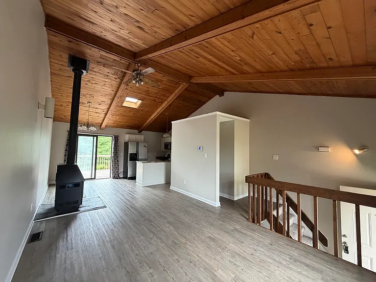 546 El Paseo Pl — Photo 9