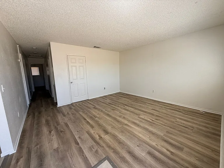 13191 Kiowa Rd — Photo 43