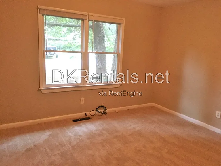 808 Meadow Pl — Photo 15