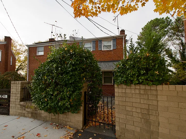 4304 Gorman Ter SE — Photo 6