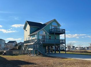 211 Old Causeway Rd, Atlantic Beach, NC 28512