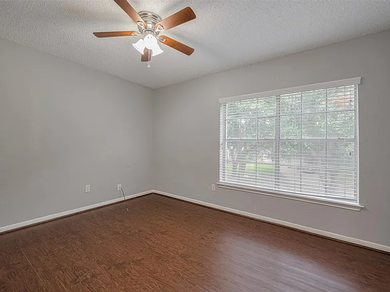 3610 Bee Bayou Ln — Photo 27