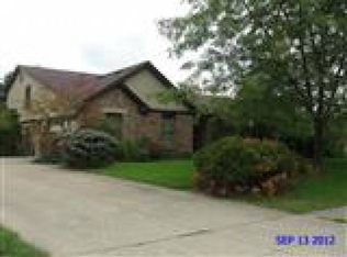 3452 Fairwood Dr, Dayton, OH 45432