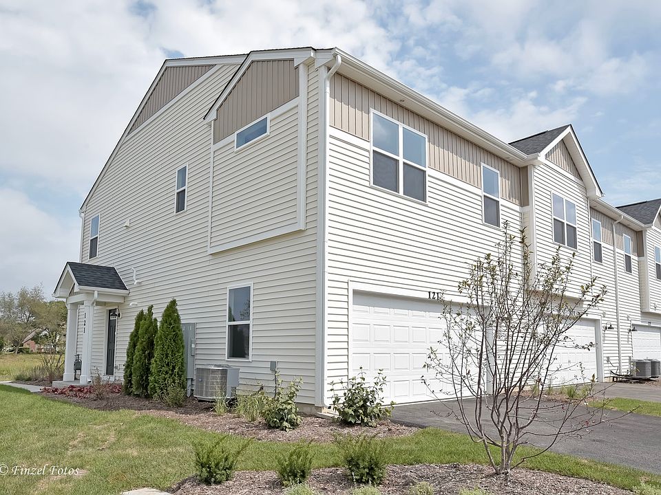 1st image of 121 Kingsport Dr