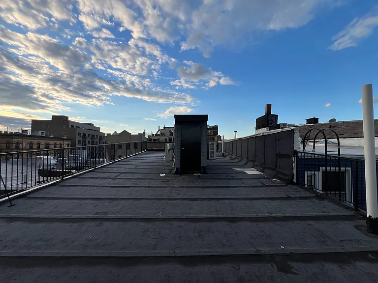 236 Montrose Ave #2A — Photo 20