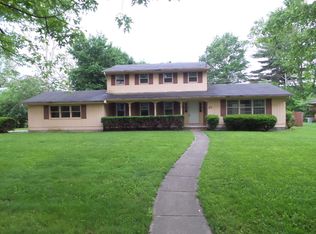 13 Charlton Dr, Kankakee, IL 60901