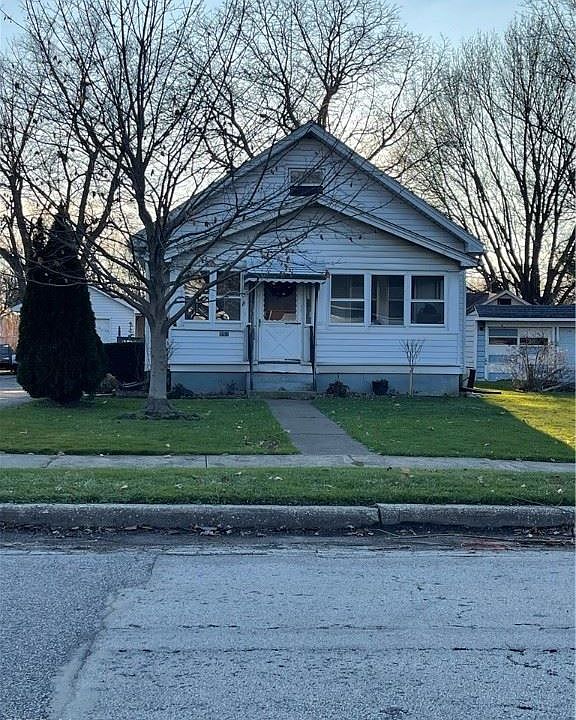 1st image of 851 N Saint Clair St