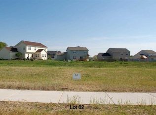 824 Goldfinch Ln, Marshall, WI 53559