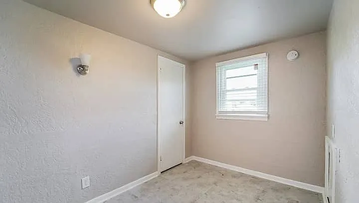 Guffey Rd — Photo 1