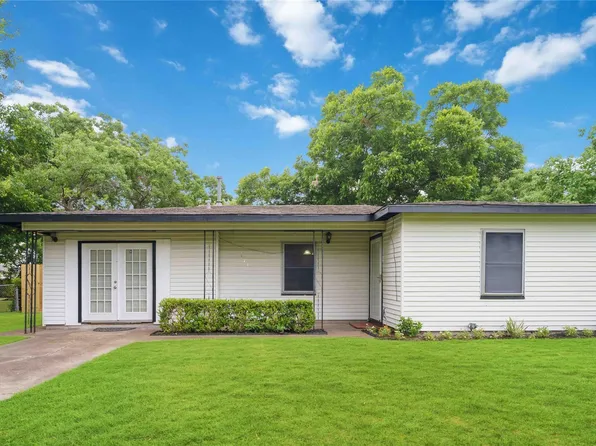 271 Muriel St, La Marque, TX 77568