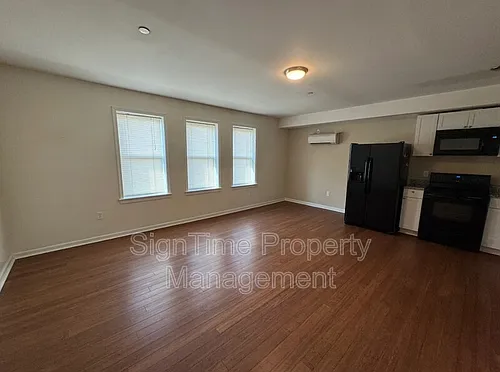 44 E Franklin St #3W Photo 1 44 E Franklin St #3W Photo 1