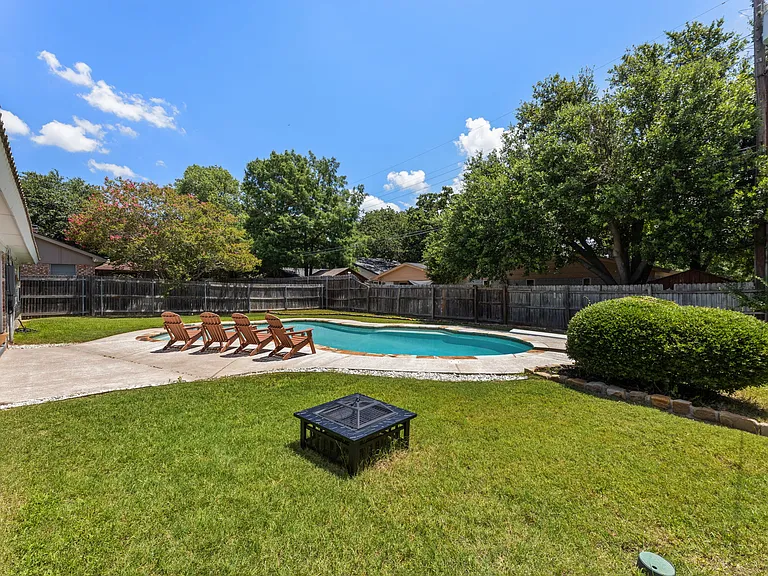 3312 Robinhood Ct — Photo 36