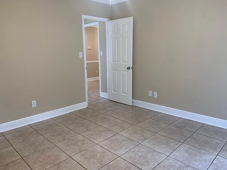 3692 Donovan Dr #C — Photo 16