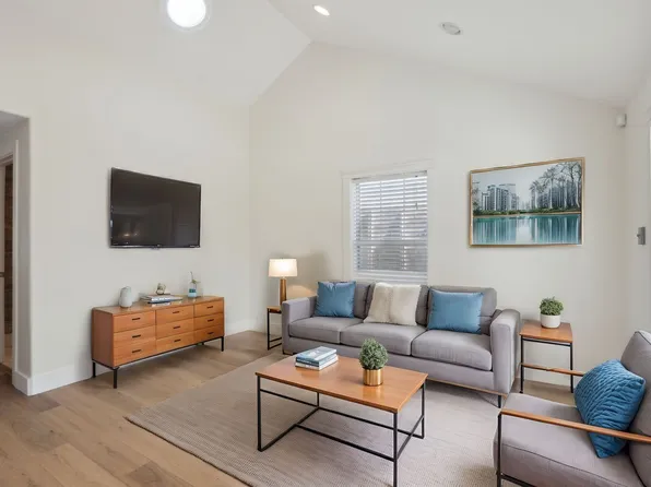 2110 E 16th St, Austin, TX 78702