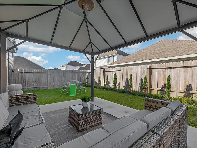 23639 Buttress Root Dr — Photo 24