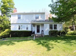 90 Crestridge Dr, Vernon, CT 06066