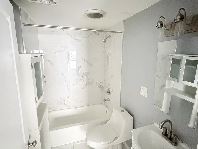16 Daggett St #2 — Photo 4