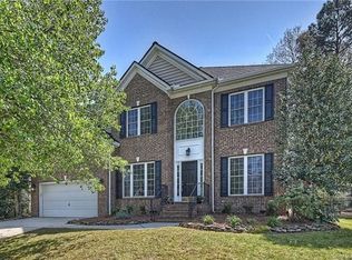 10209 Willow Rock Dr, Charlotte, NC 28277